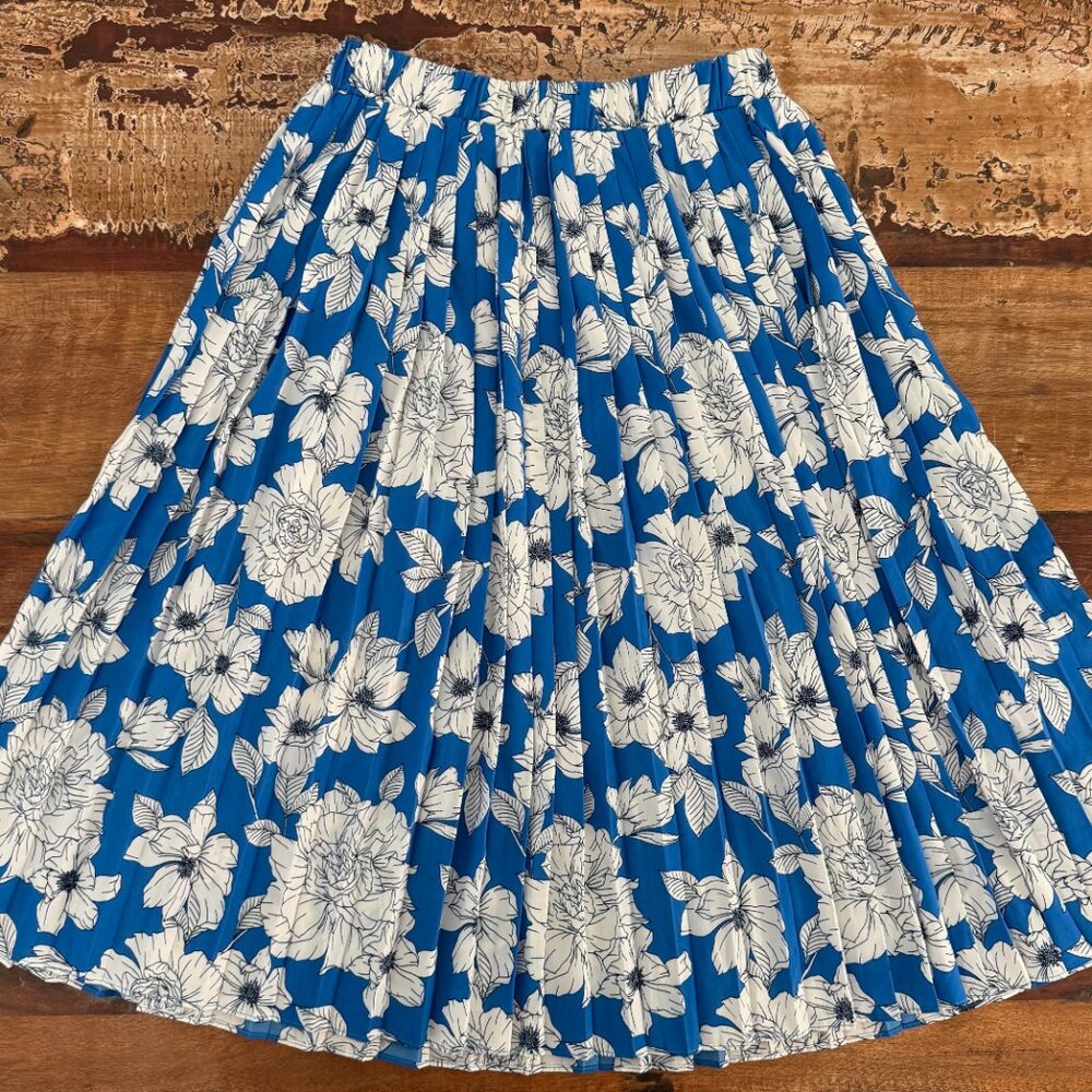 Banana Republic Pull On‎ Pleated Blue White Floral Midi Skirt Size Petite XXS